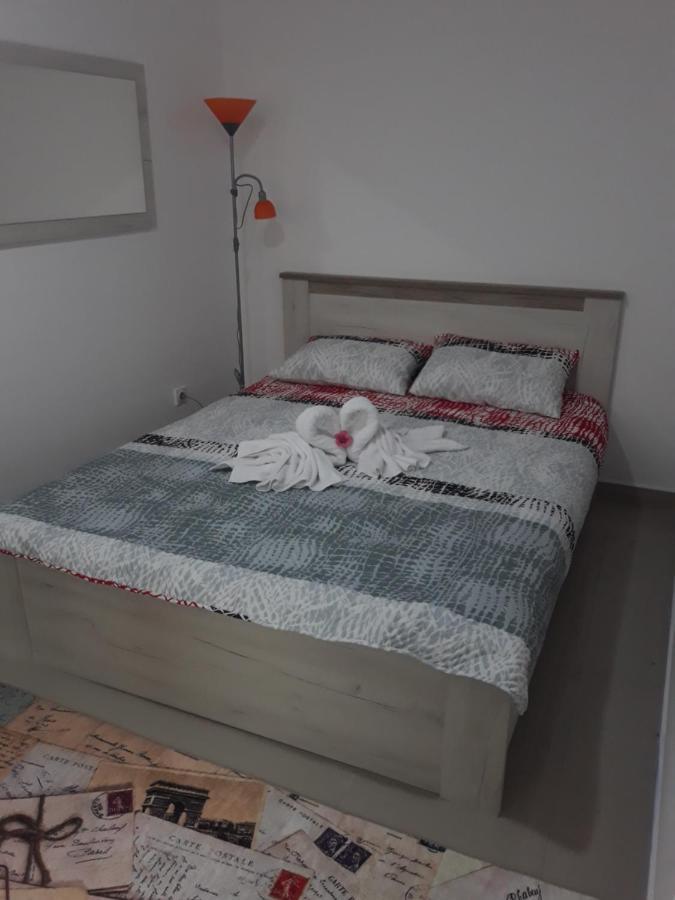 Pejovic Apartmani Nis Exterior photo